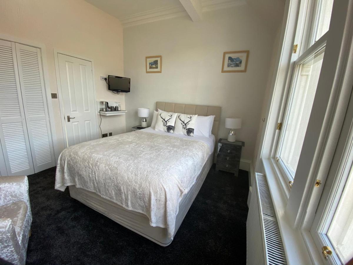 Ashburn House Bed and Breakfast Fort William Buitenkant foto
