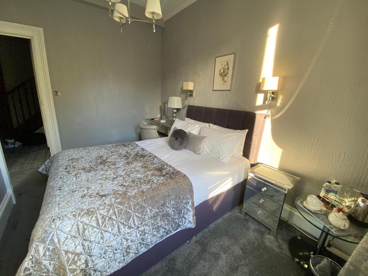 Ashburn House Bed and Breakfast Fort William Buitenkant foto